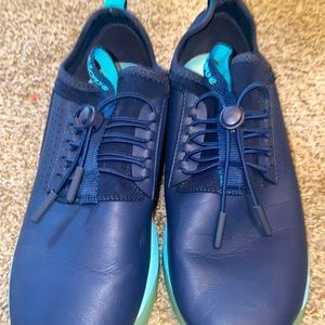 Navy Clove nursing shoes